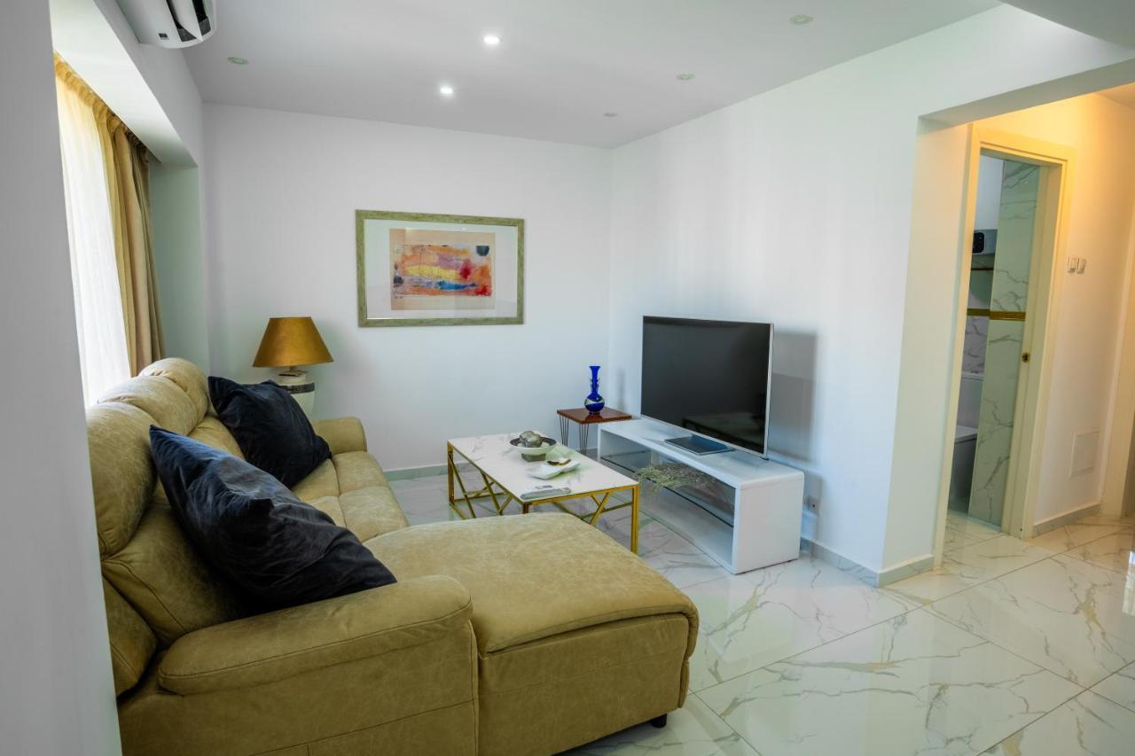 Apartment Quiet Marble With Free Parking Spot Old Town *