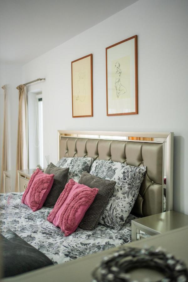 Apartament Quiet Marble With Free Parking Spot Old Town *
